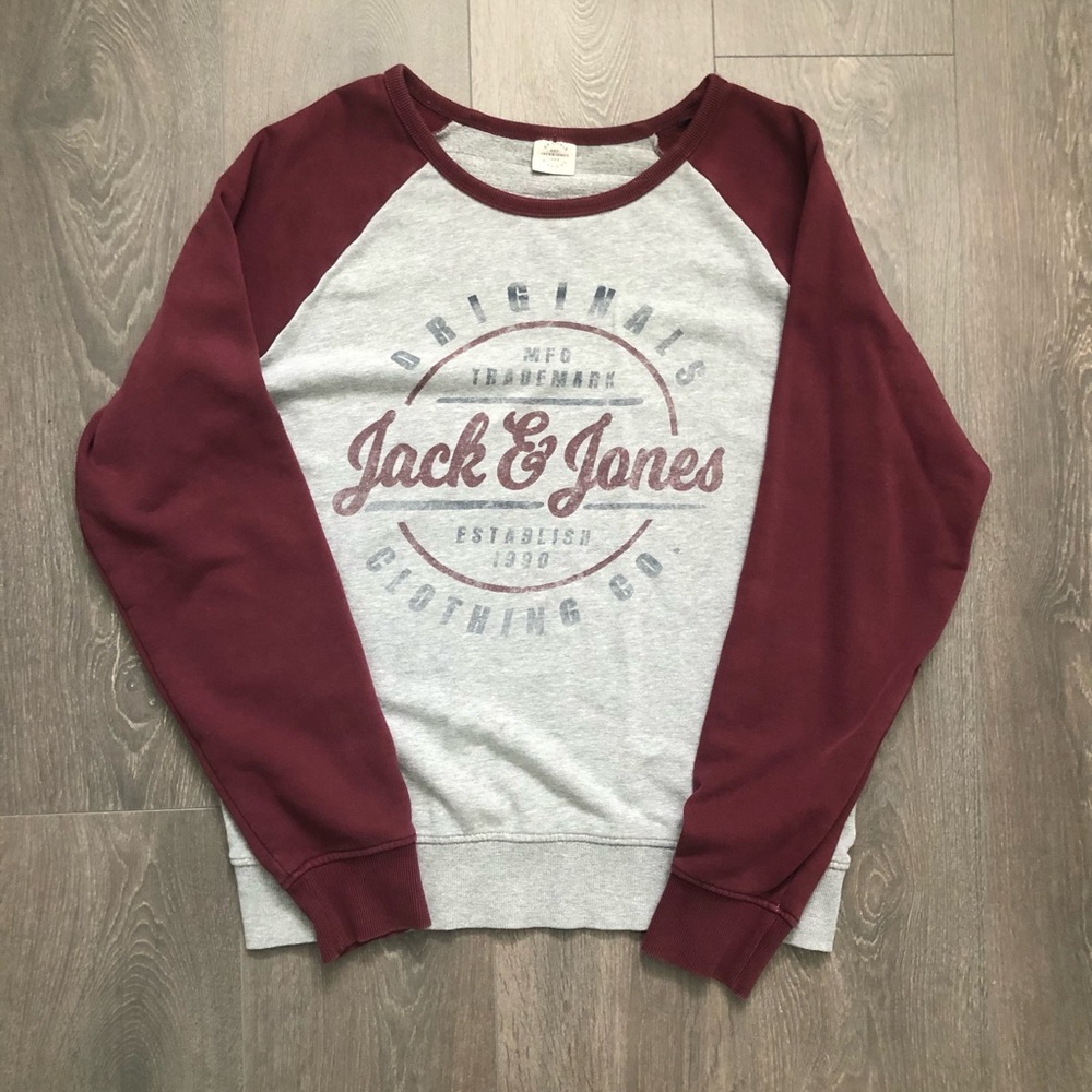 Crewneck with writing